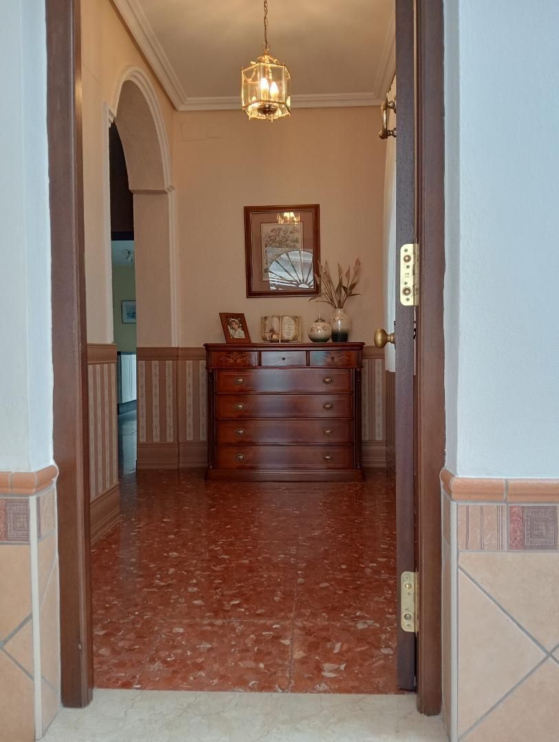 Casa adosada en venda a Ronda Llano de las Tinajerías, 9, Lucena Casa adosada en venda en Lucena amb Aire condicionat i Balcó