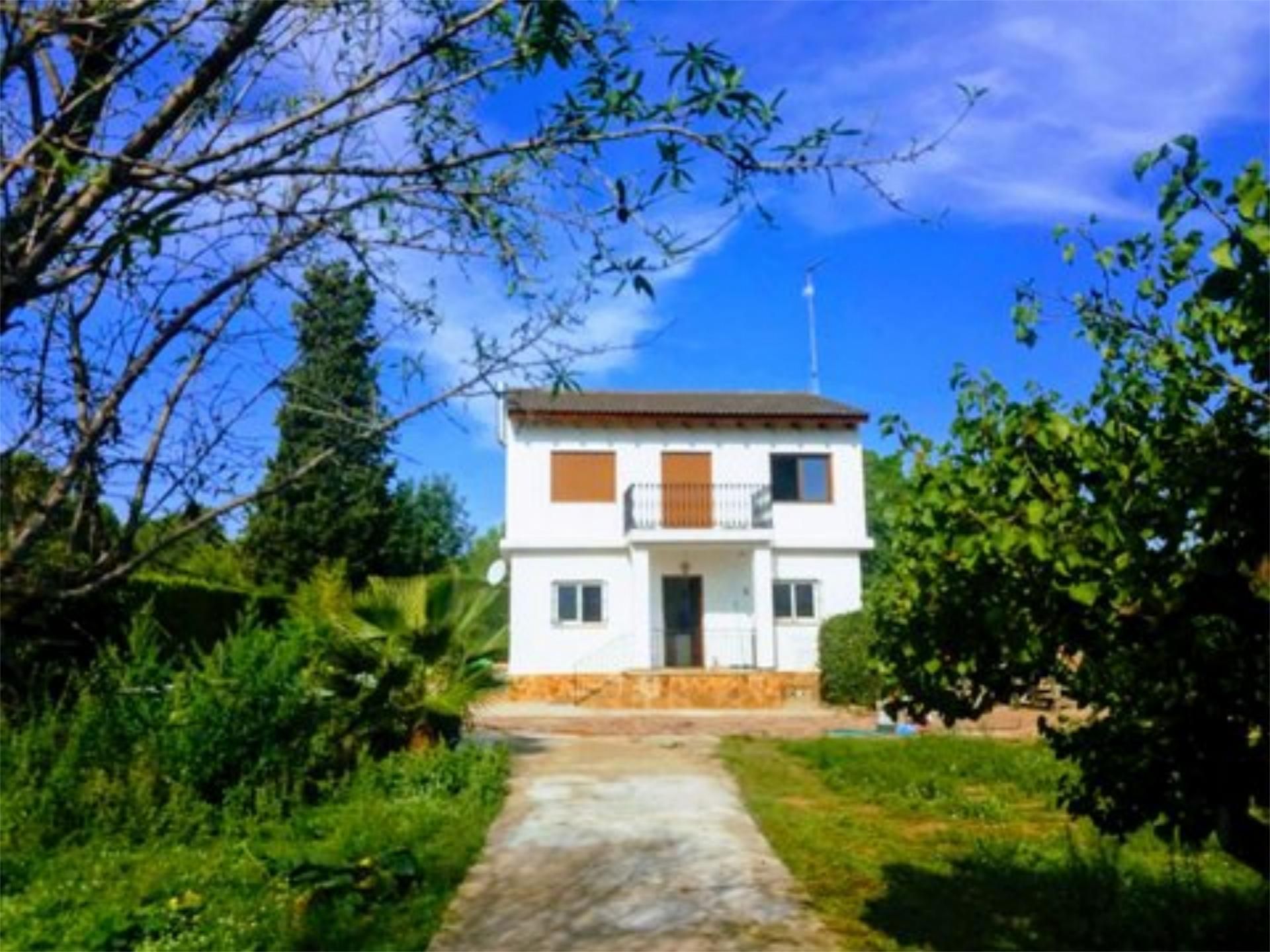 Casa o xalet de lloguer a Plaça Diseminados, 132, Vilamarxant Vista exterior de Casa o xalet de lloguer en Vilamarxant amb Terrassa, Piscina i Balcó