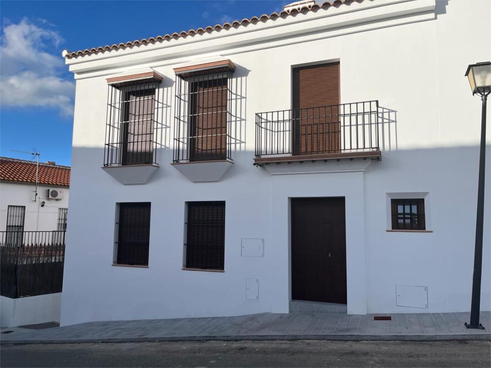 Exterior view of Single-family semi-detached for sale in Constantina  with Air Conditioner, Terrace and Balcony