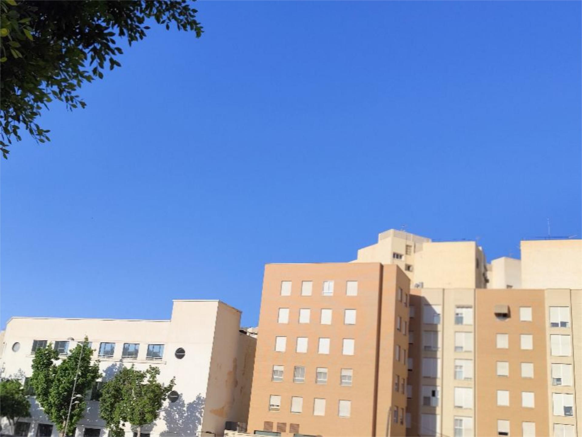 Flat for sale in Calle Alcalde Muñoz, 38, Plaza de Toros - Santa Rita Exterior view of Flat for sale in Almería Capital with Air Conditioner