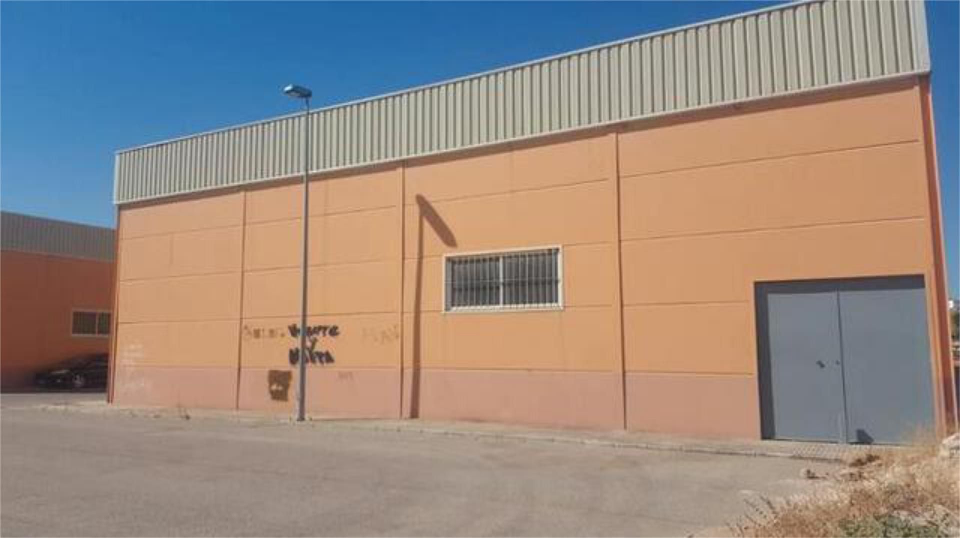 Vista exterior de Nau industrial de lloguer en La Puebla de Cazalla