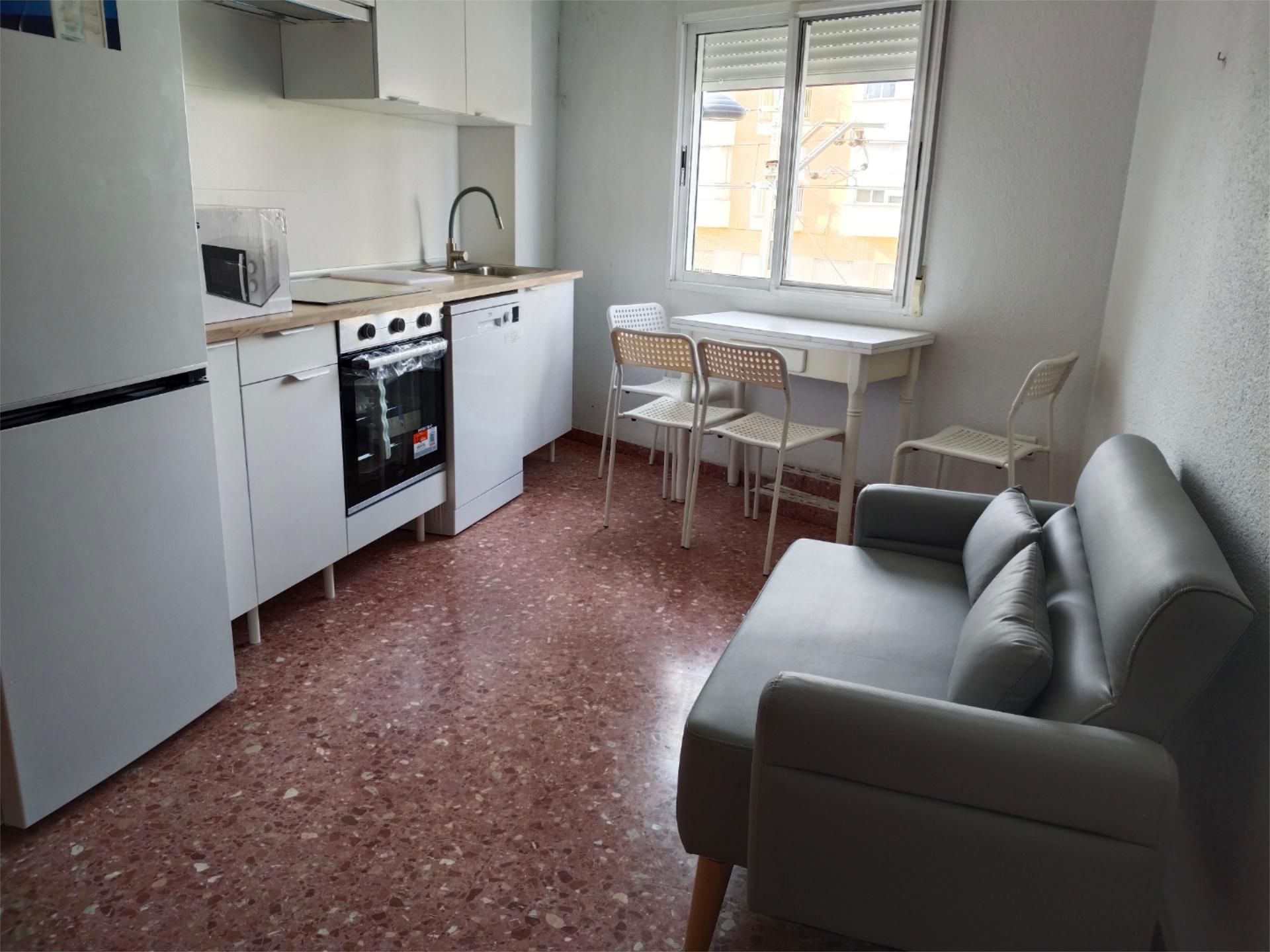 Cocina de Piso de alquiler en Meliana con Amueblado, Horno y Lavadora