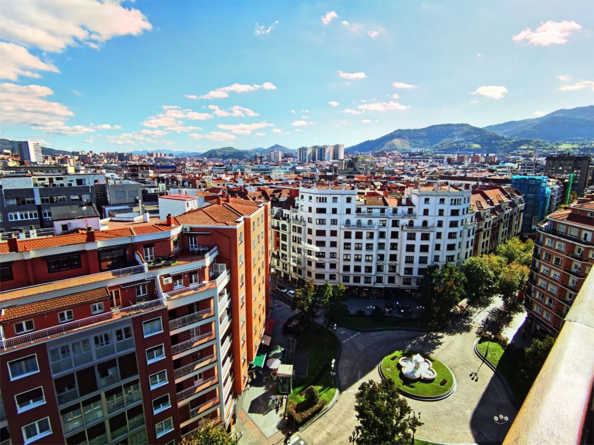 Exterior view of Flat to rent in Bilbao   with Heating and Parquet flooring