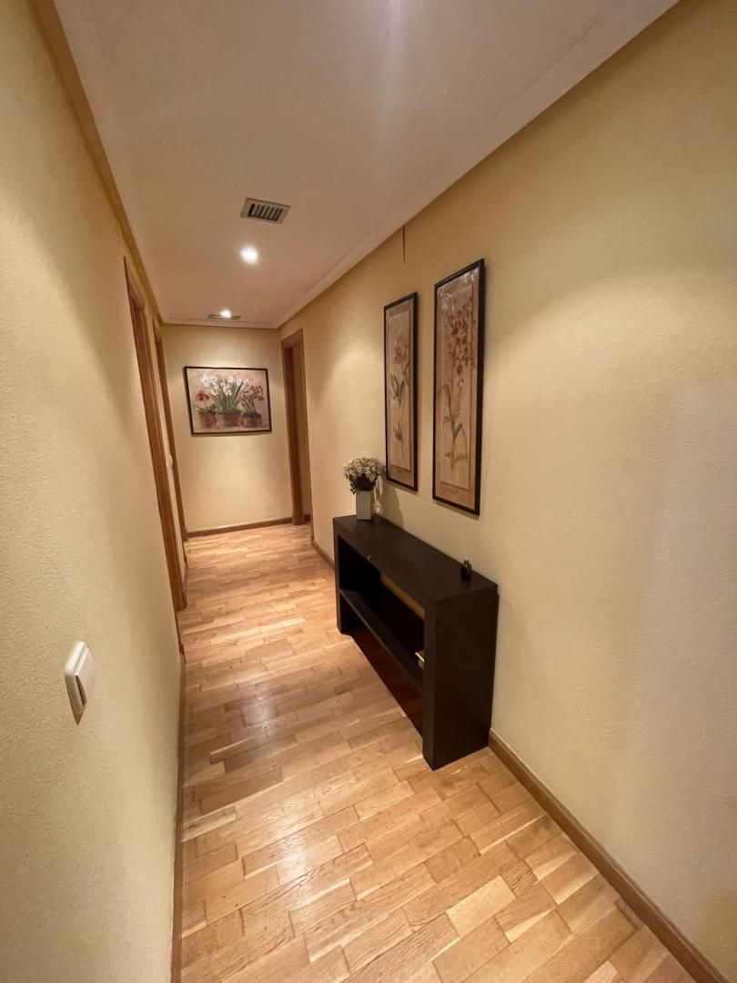Flat for sale in Plasencia  with Air Conditioner