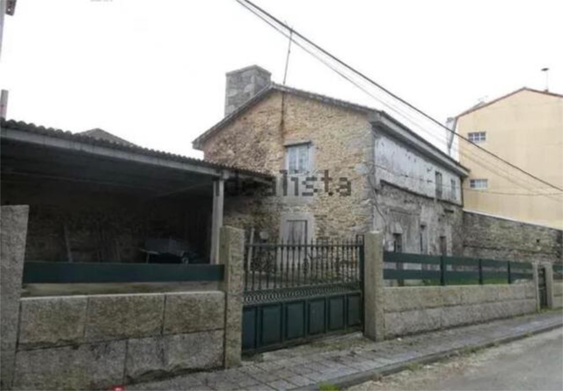 Vista exterior de Casa adosada en venda en Coristanco