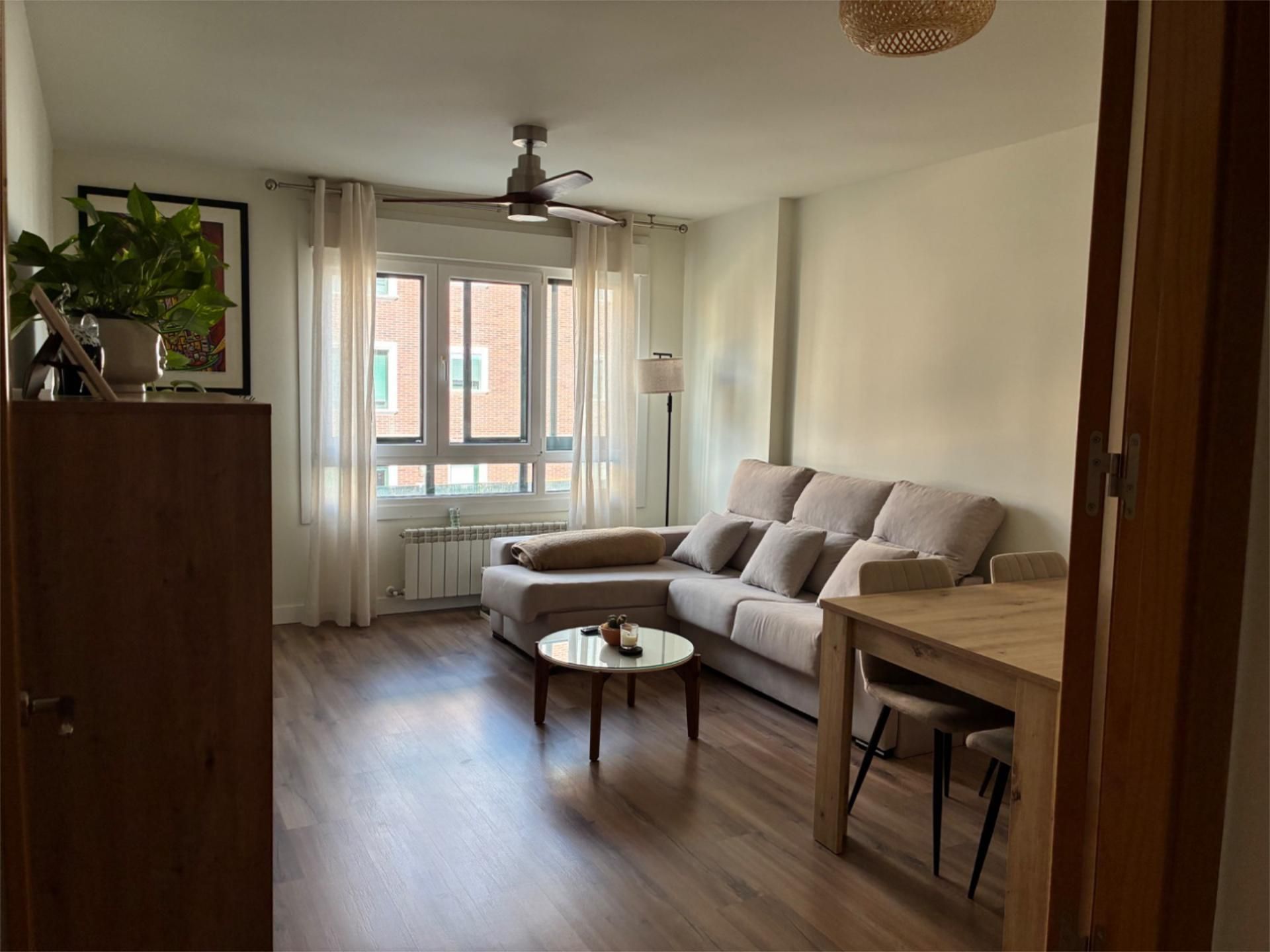 Living room of Flat for sale in Valdemoro  with Air Conditioner