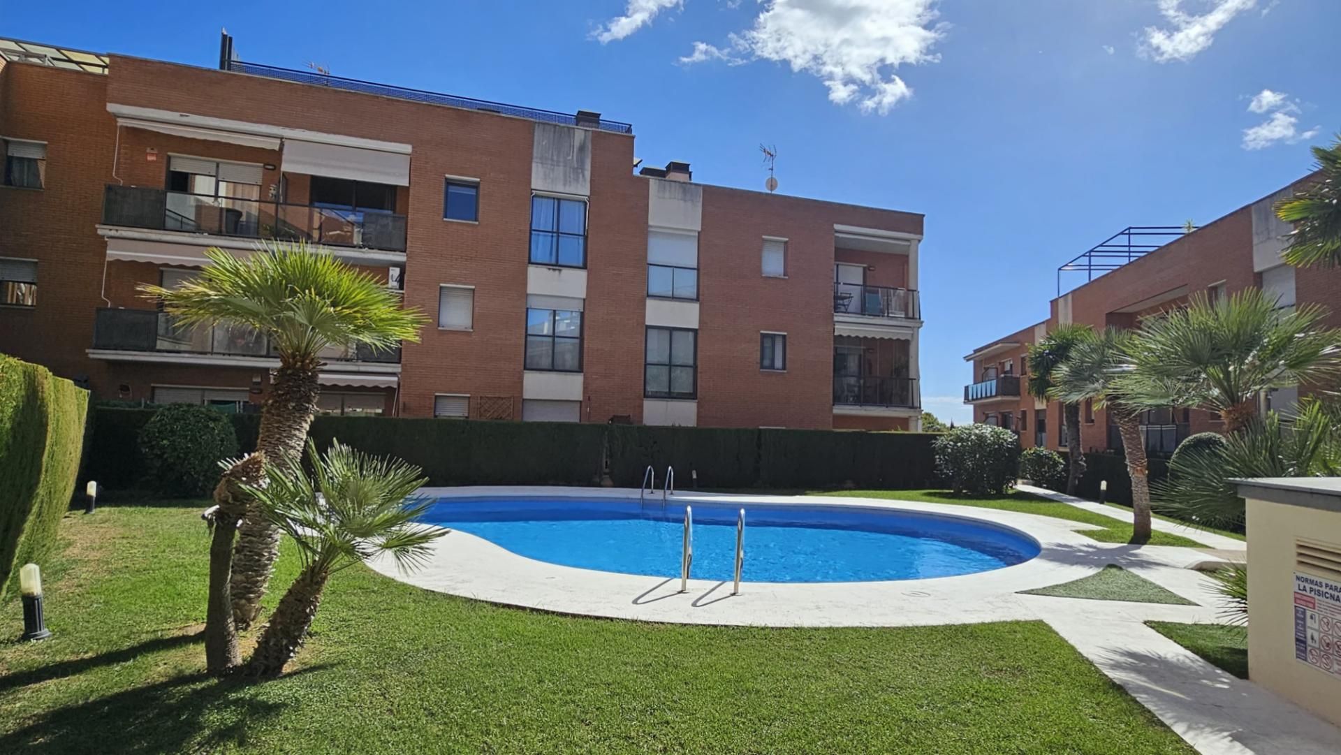 Swimming pool of Flat for sale in Cambrils  with Air Conditioner and Balcony