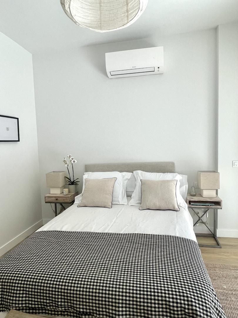 Bedroom of Loft for sale in La Moraleja  with Air Conditioner, Heating and Parquet flooring