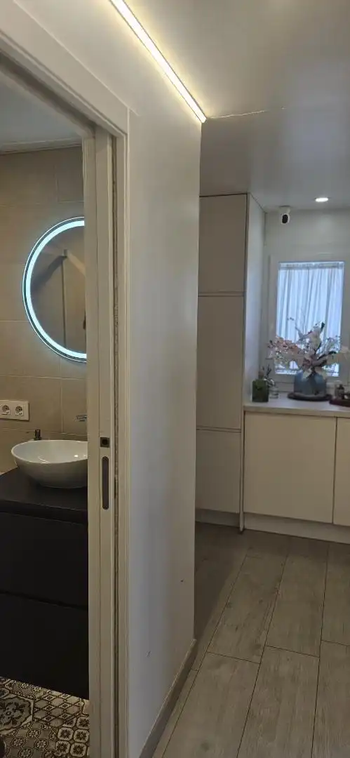 Bathroom of Flat for sale in Sevilla  with Air Conditioner, Heating and Private garden
