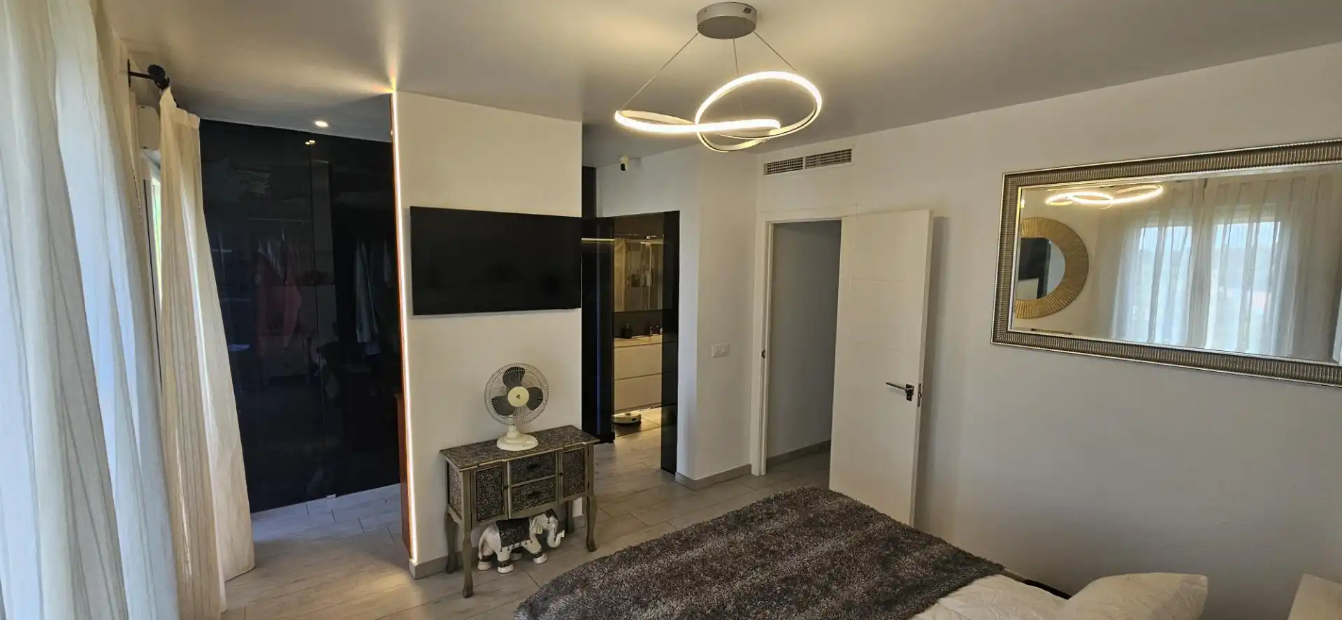 Bedroom of Flat for sale in Sevilla  with Air Conditioner, Heating and Private garden