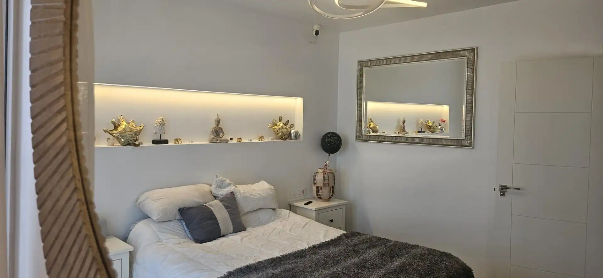 Bedroom of Flat for sale in Sevilla  with Air Conditioner, Heating and Private garden