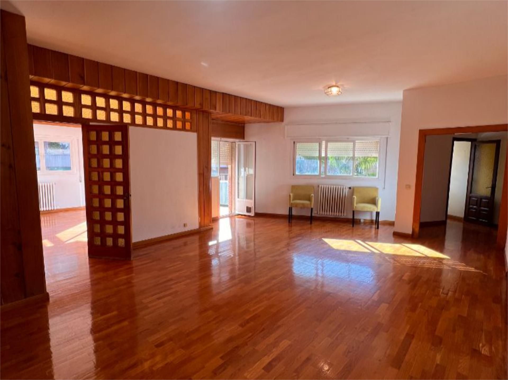 Sala d'estar de Pis en venda en Badajoz Capital amb Aire condicionat, Terrassa i Balcó