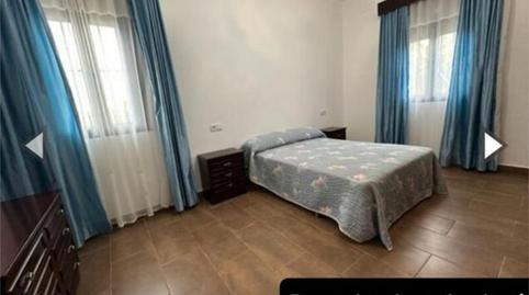 Foto 5 de Casa adosada en venda a Lora del Río, Sevilla