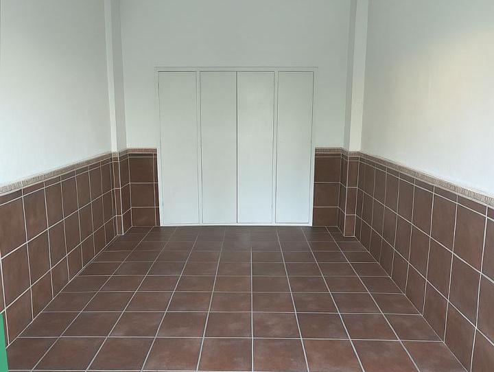 Photo 1 of Garage to rent in Calle San Juan de Ávila, 1, Barrio Alto, Sevilla