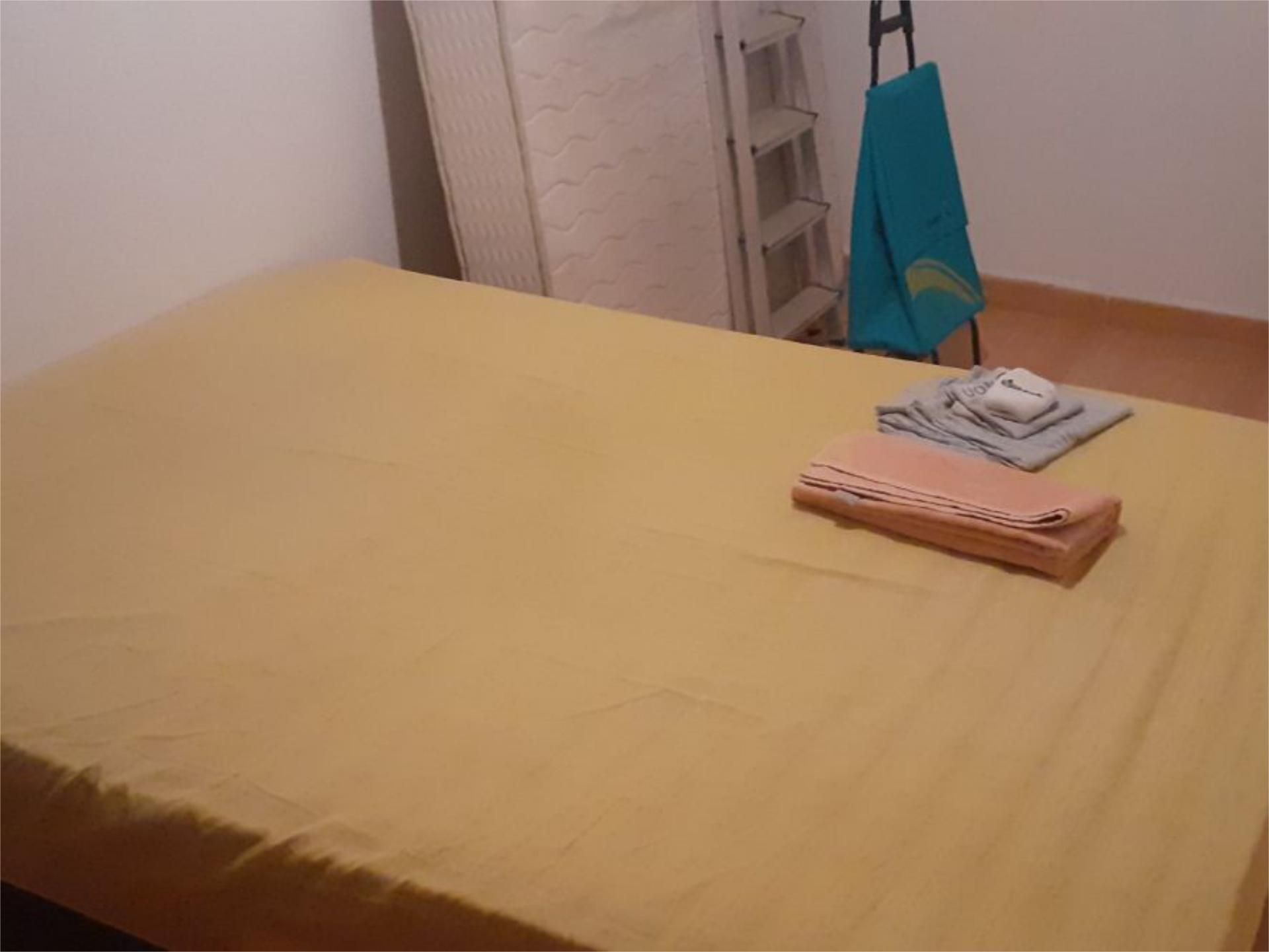 Bedroom of Apartment to share in Ceutí  with Furnished