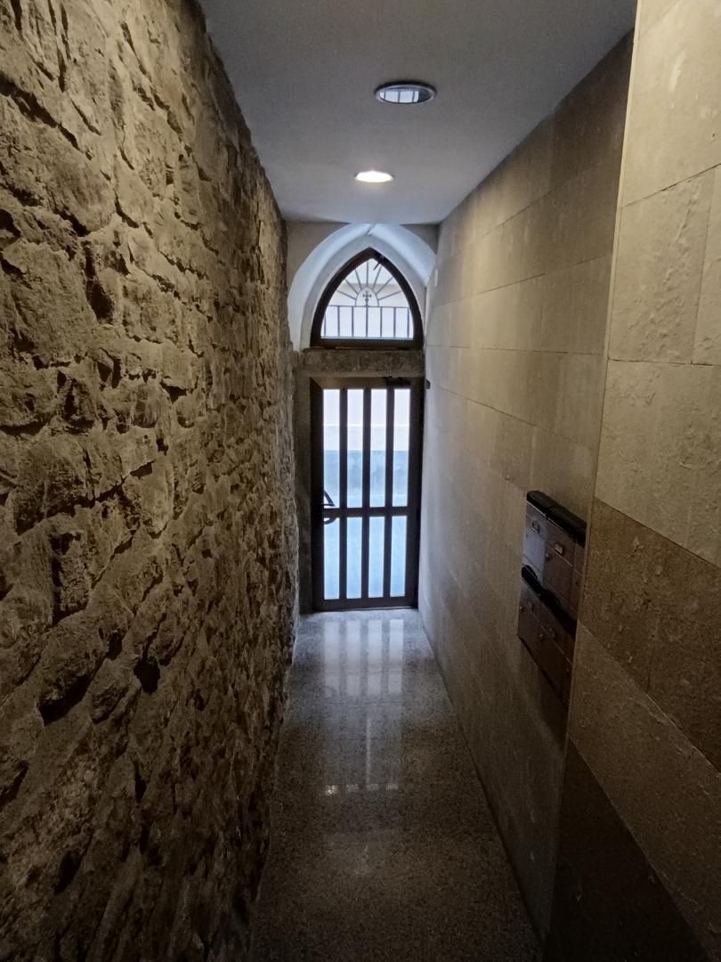 Flat for sale in Manresa  with Air Conditioner