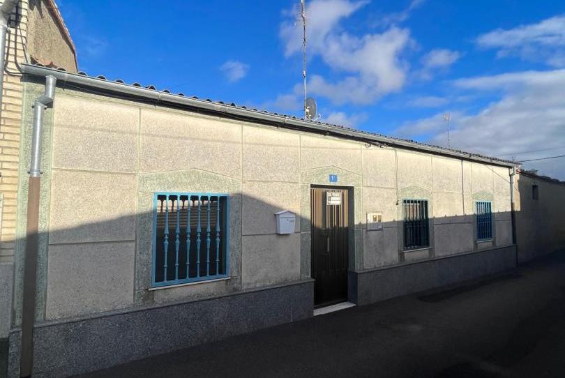 Planta baixa en venda a Calle de Peñaranda, 6, El Campo de Peñaranda , Salamanca - imatge 1 Foto 1 de Planta baixa en venda a Calle de Peñaranda, 6, El Campo de Peñaranda , Salamanca