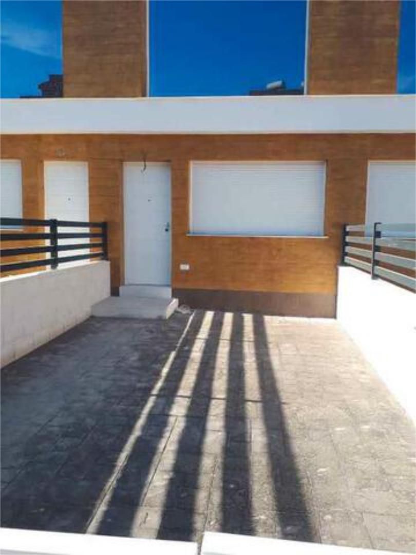 Apartament de lloguer a Monte y Mar Vista exterior de Apartament de lloguer en Santa Pola amb Terrassa i Piscina