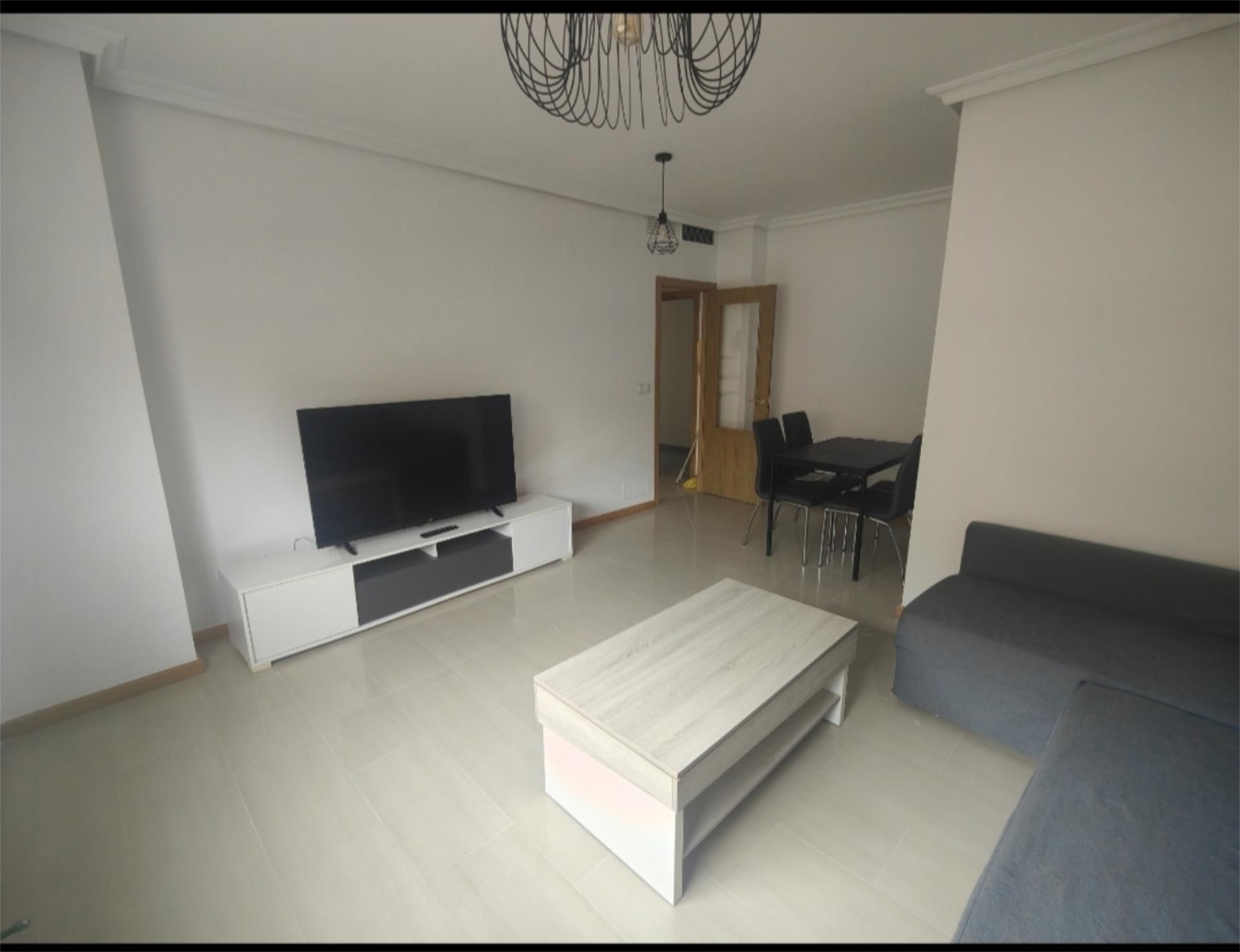 Wohnung miete in Calle los Rifeños, 5, Caravaca de la Cruz Wohnzimmer von Wohnung miete in Caravaca de la Cruz mit Abstellraum und Video-Gegensprechanlage