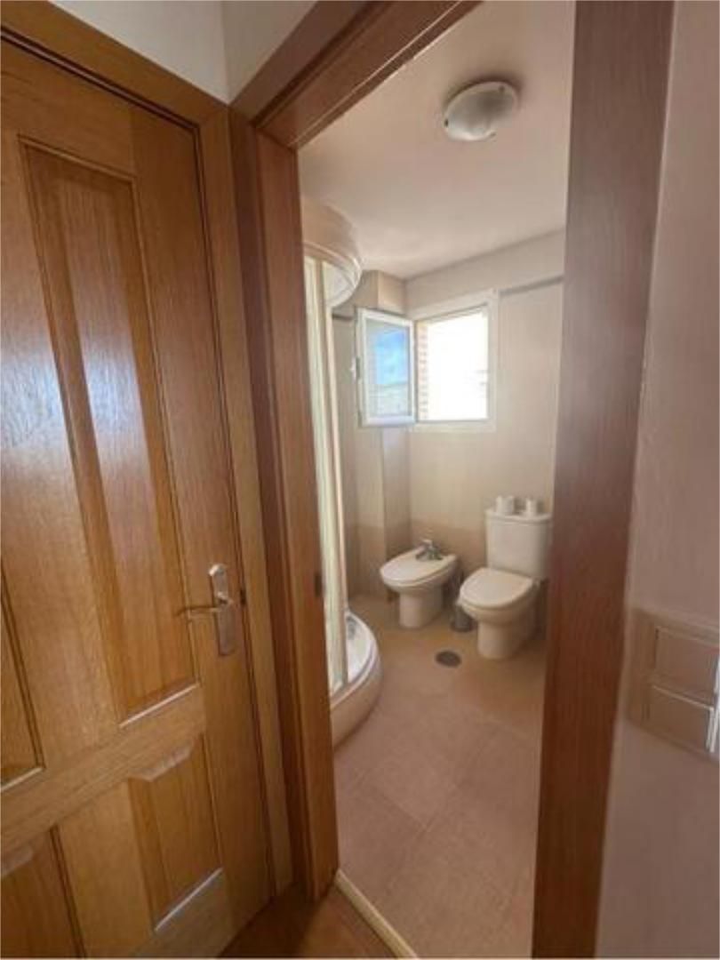 Baño de Piso en venta en Cuenca Capital con Calefacción, Jardín privado y Trastero