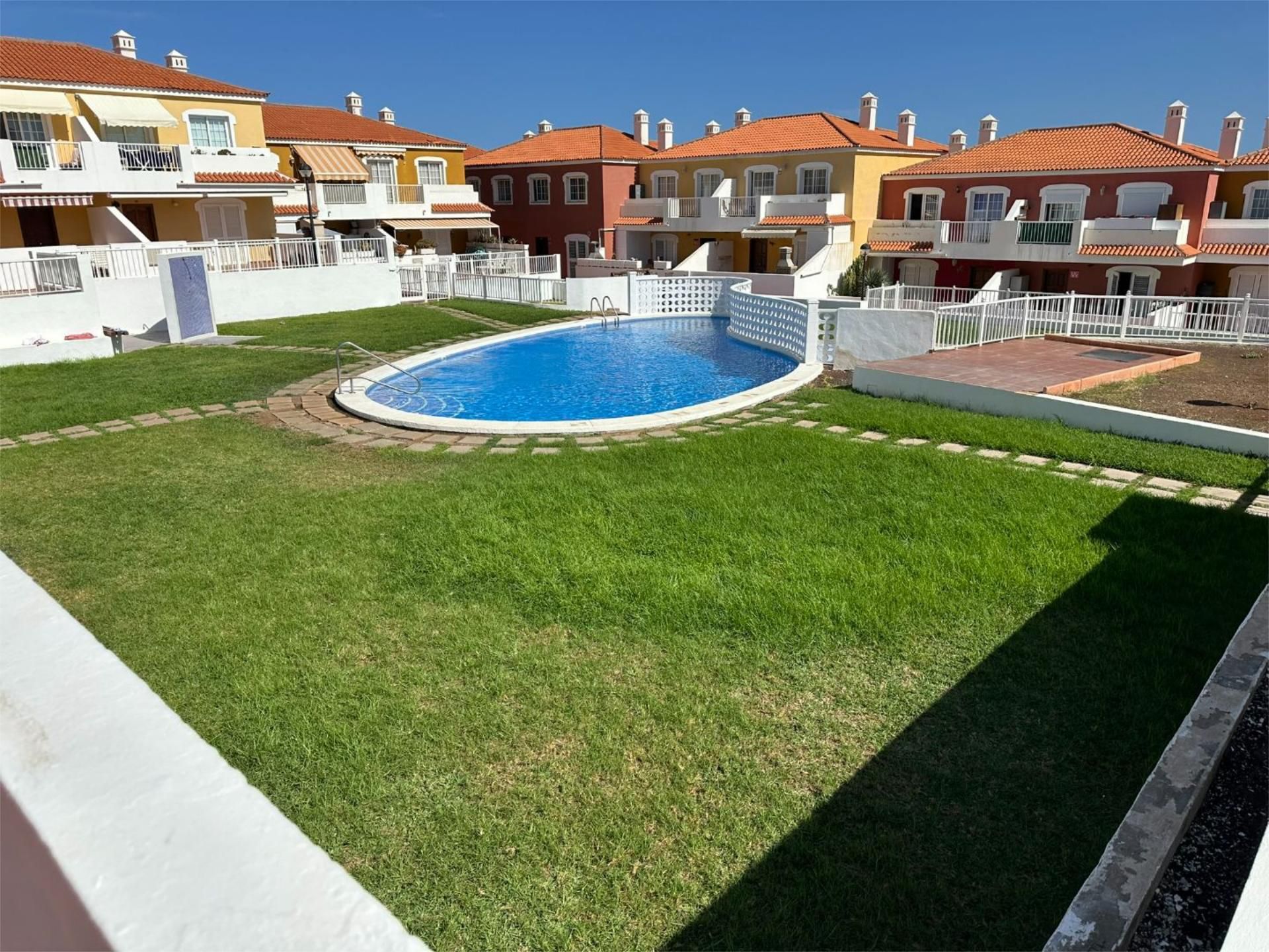 Pis de lloguer a Arico Piscina de Pis de lloguer en Arico amb Piscina i Moblat