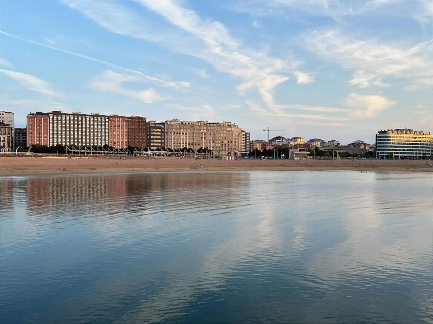 Exterior view of Flat for rent in Gijón 