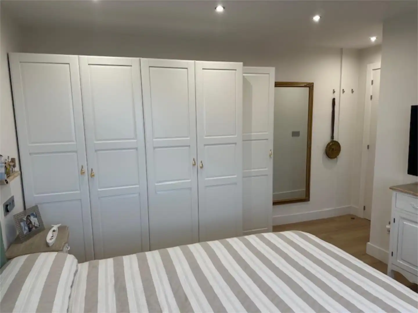 Bedroom of Flat for rent in Gijón 