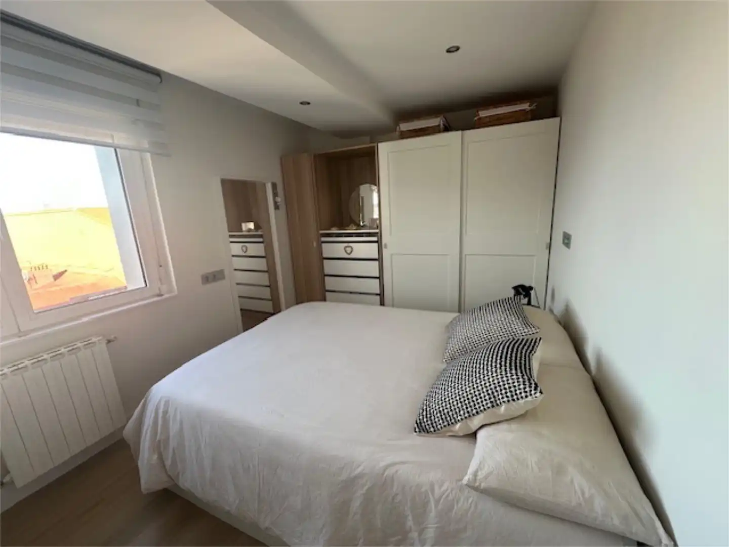Bedroom of Flat for rent in Gijón 
