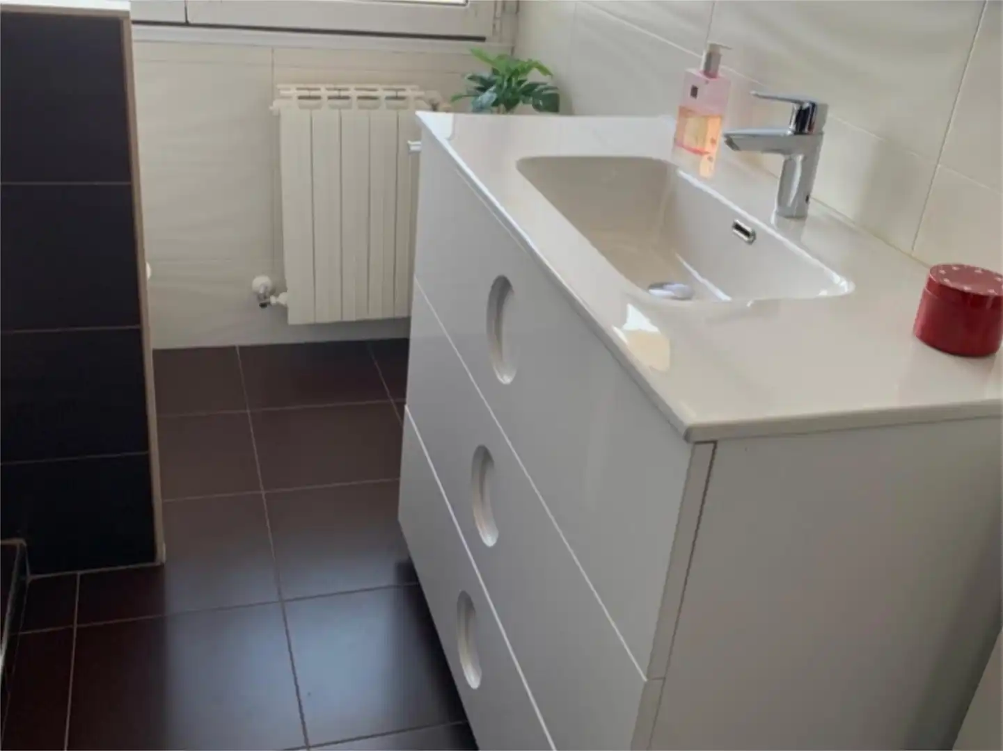 Bathroom of Flat for rent in Gijón 