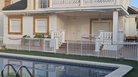 Foto 2 de Casa o xalet en venda a Calle Isla de Formentera, 3, Los Arenales del Sol, Alicante