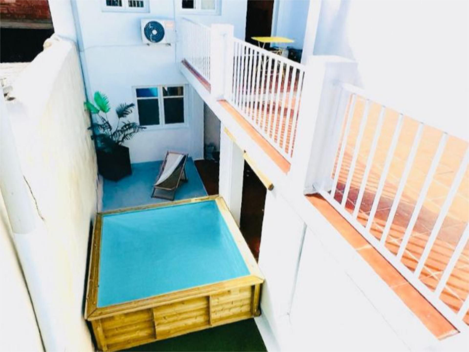 Piscina de Casa adosada en venda en Pedralba amb Aire condicionat, Terrassa i Piscina