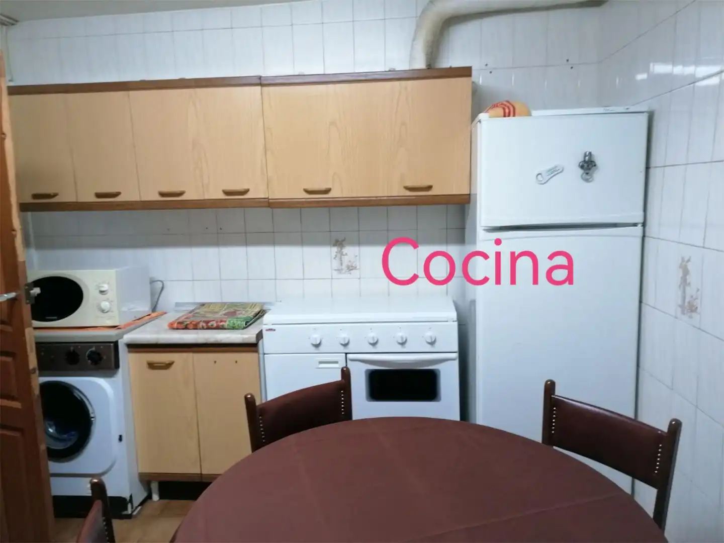 Einfamilien-Reihenhaus zum Verkauf in Carretera de Ladrillar, 32, Ladrillar Küche von Einfamilien-Reihenhaus zum Verkauf in Ladrillar mit Terrasse, Möbliert und Balkon