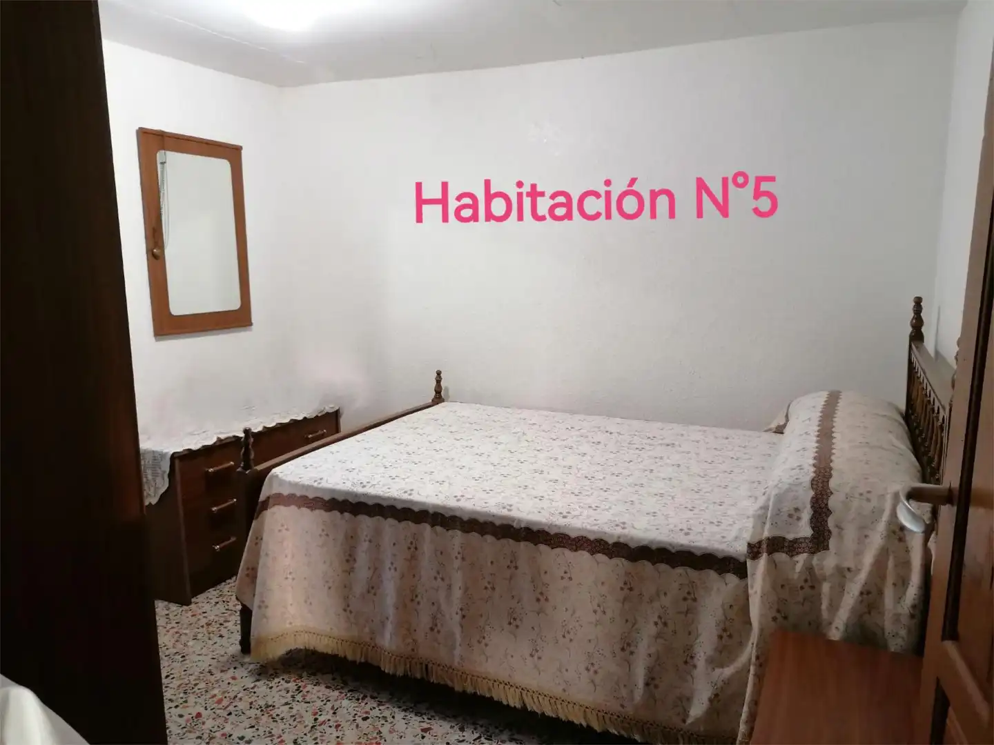 Einfamilien-Reihenhaus zum Verkauf in Carretera de Ladrillar, 32, Ladrillar Schlafzimmer von Einfamilien-Reihenhaus zum Verkauf in Ladrillar mit Terrasse, Möbliert und Balkon