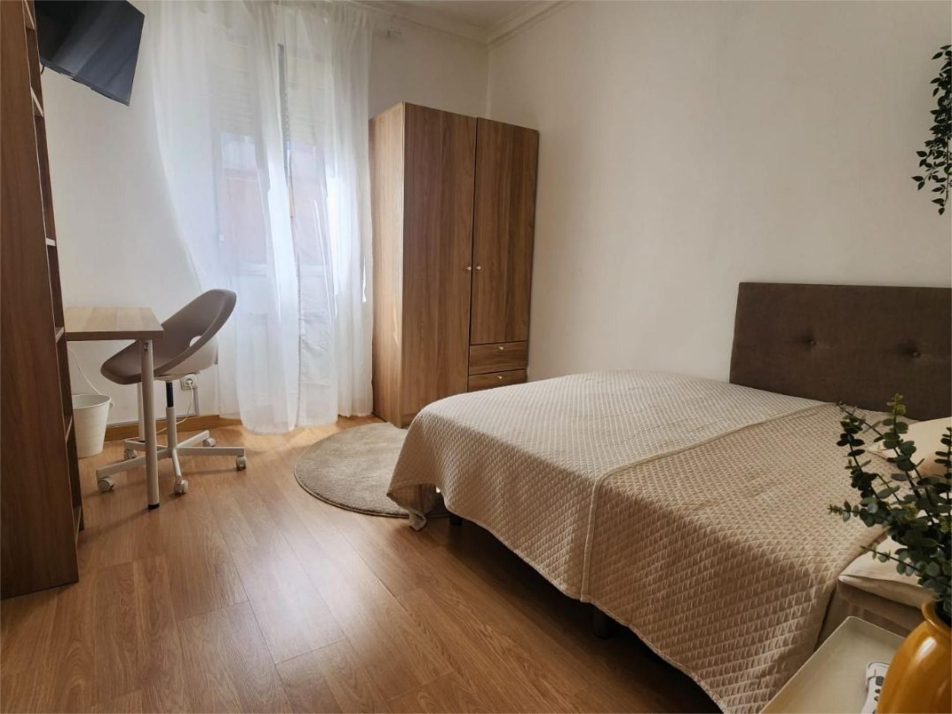 Dormitori de Pis en venda en  Madrid Capital amb Calefacció, Parquet i Moblat