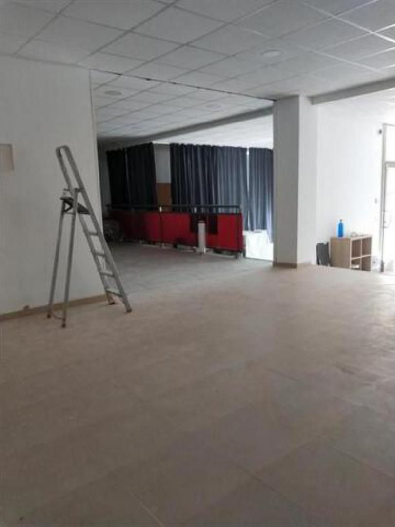 Local de lloguer a L'Ampolla Local de lloguer en L'Ampolla amb Aire condicionat