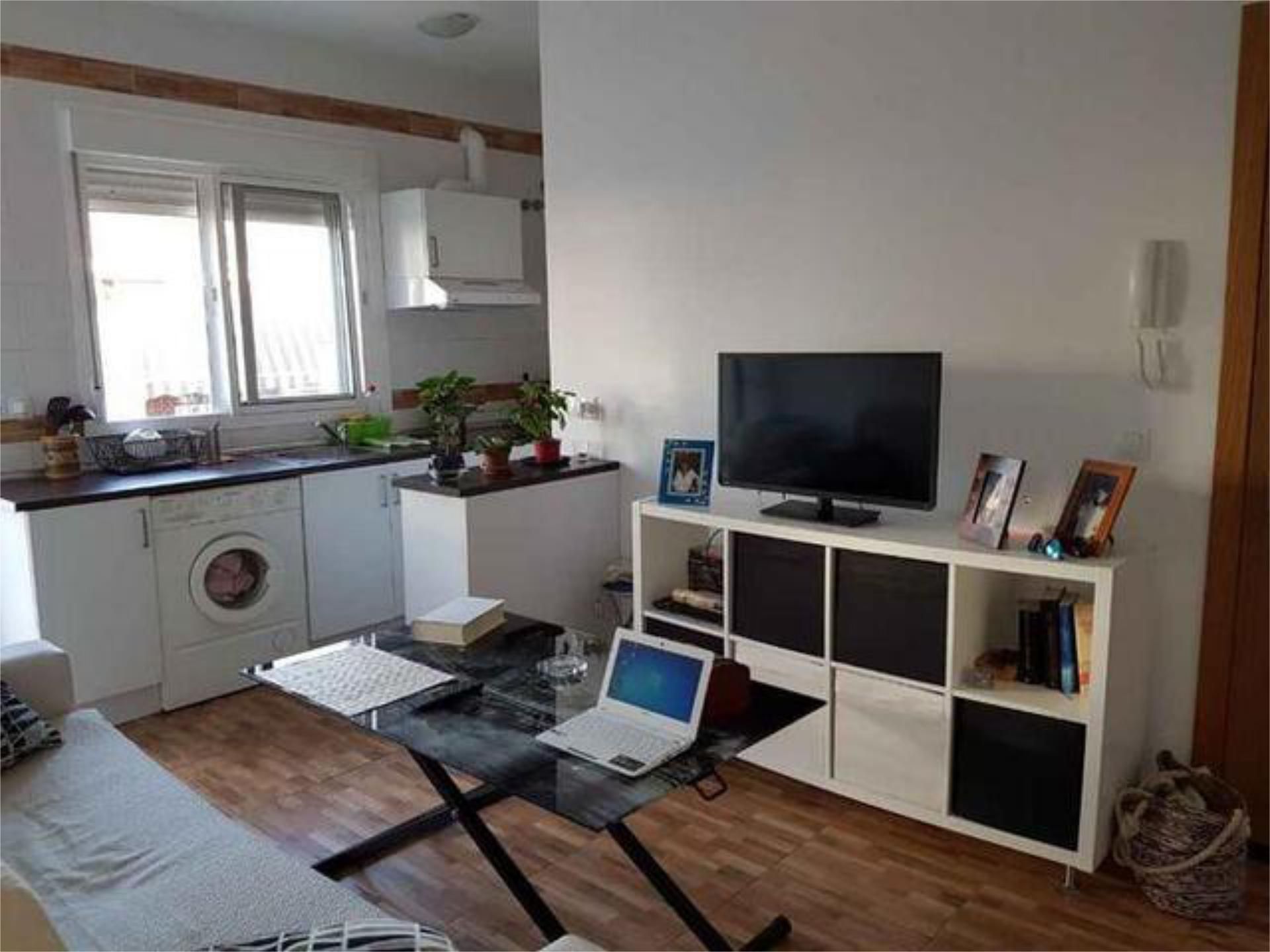 Flat to rent in Los Almendros - El Limonero - El Tomillar Living room of Flat to rent in Málaga Capital  with Heating, Terrace and Furnished