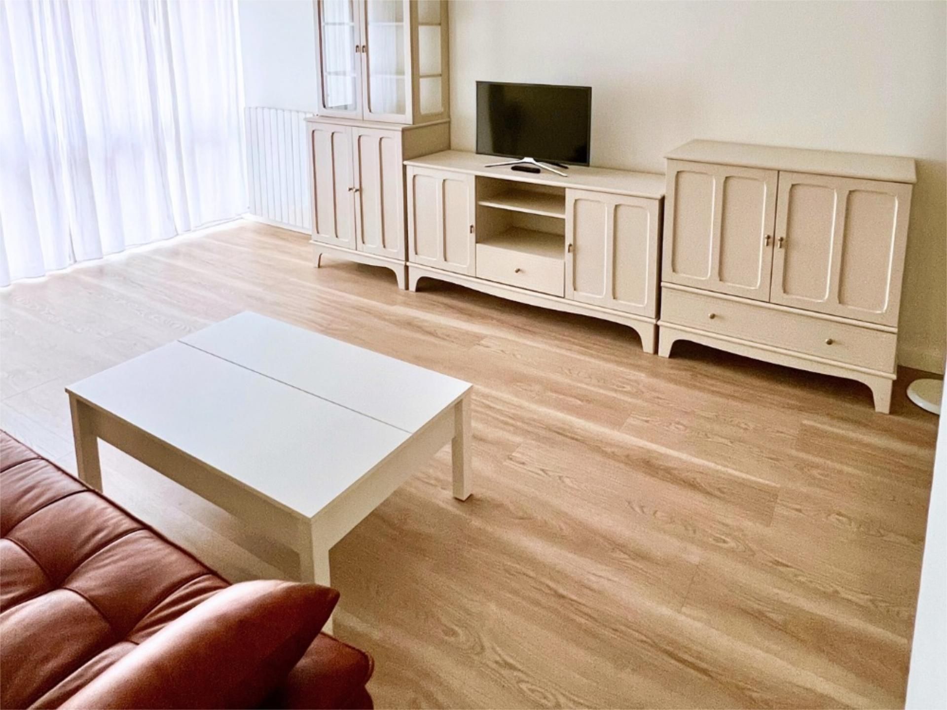 Piso de alquiler en Calle Ingenieros Pino y Amorena, 2, Centro Sala de estar de Piso de alquiler en Logroño con Aire acondicionado