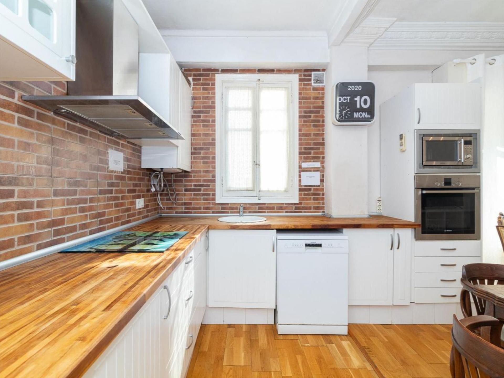 Pis per a compartir a Carrer D'Alberic, 31, Arrancapins Cuina de Pis per a compartir en Valencia Capital