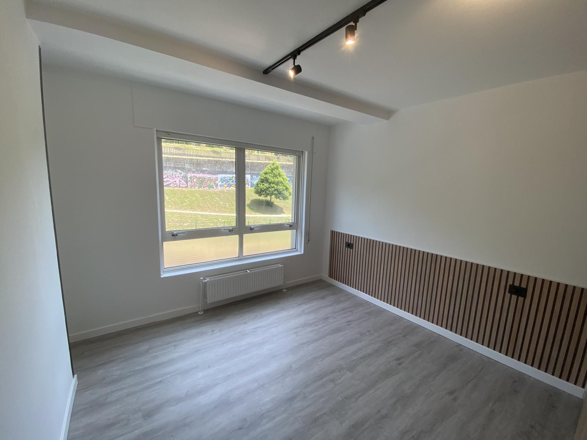 Pis de lloguer a Rúa Santiago, 124, Recatelo - O Carme Dormitori de Pis de lloguer en Lugo Capital amb Calefacció, Jardí privat i Parquet