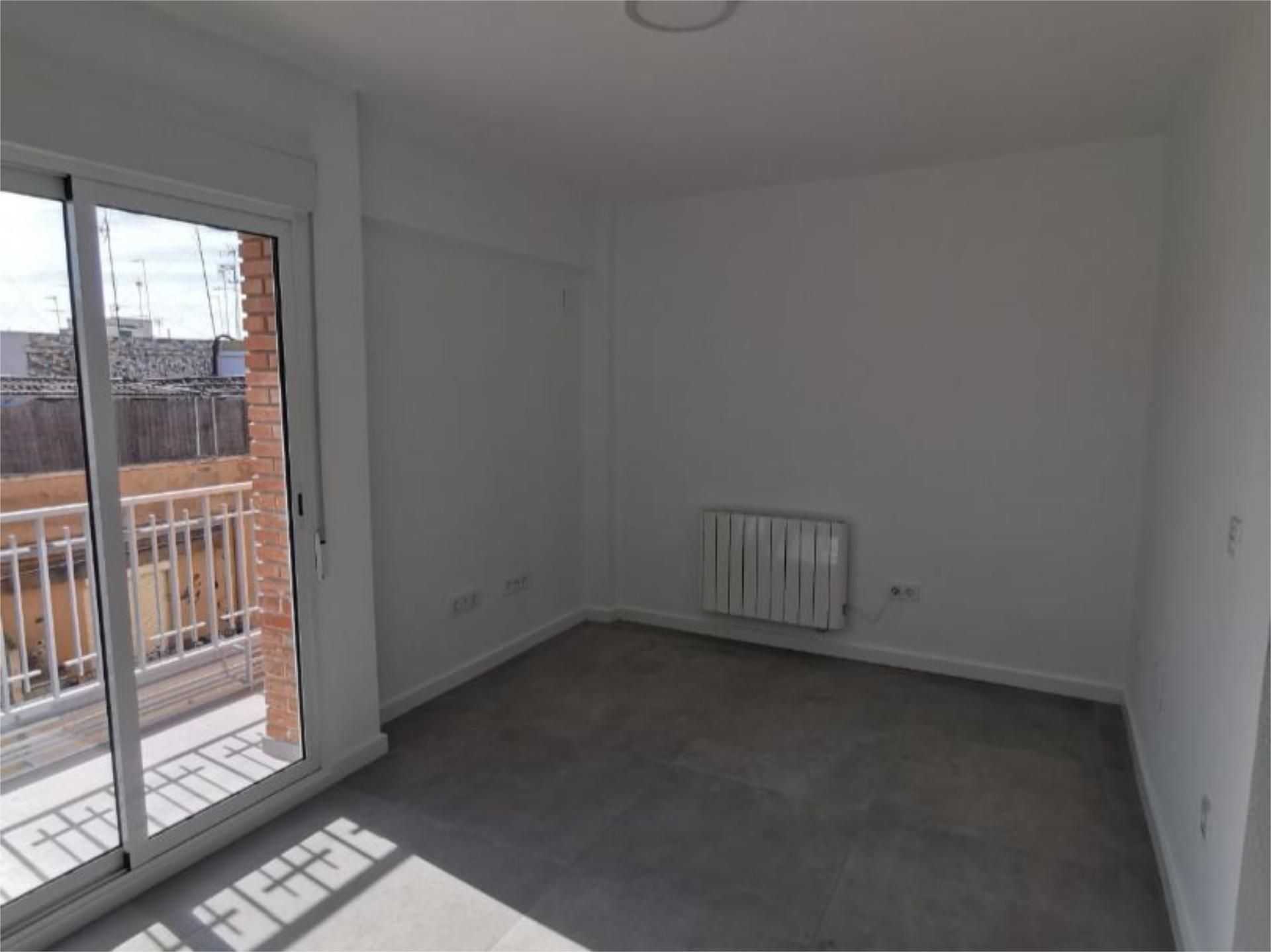 Pis de lloguer en Burjassot amb Calefacció, Balcó i Videoporter