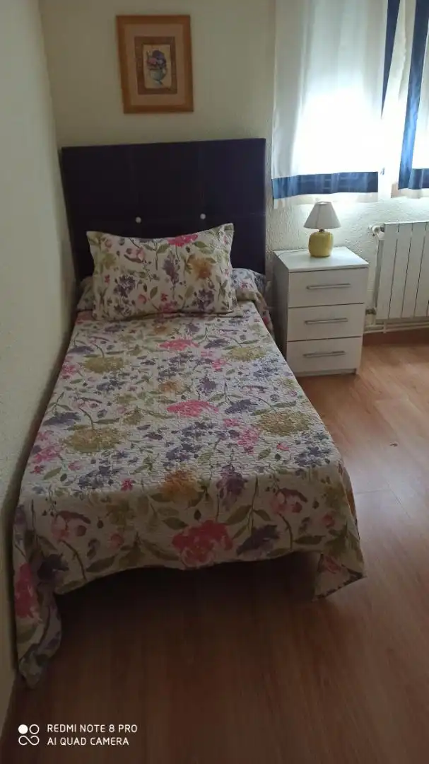 Bedroom of Flat for rent in  Madrid Capital  with Air Conditioner