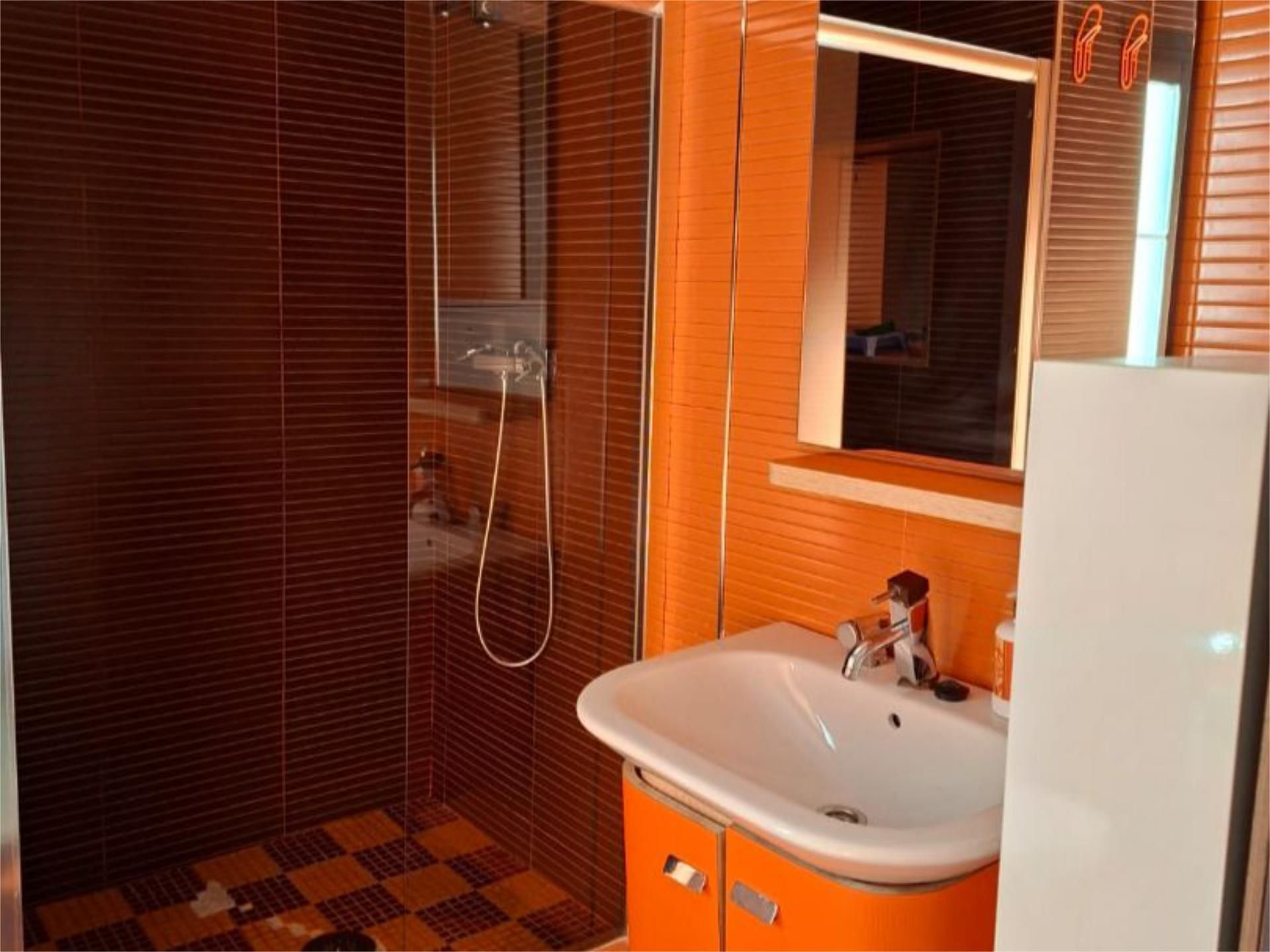 Pis en venda a Paseo Alcalde Sánchez Prados, 3, Centro Bany de Pis en venda en Ceuta Capital amb Parquet i Terrassa