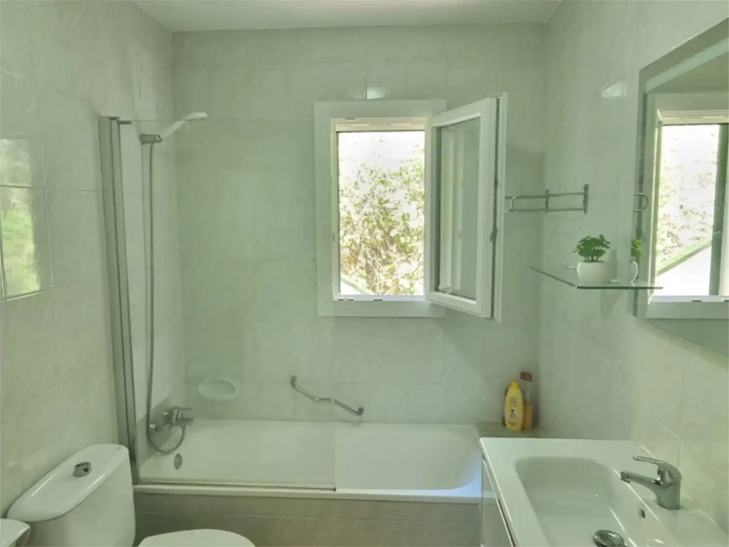 Bathroom of Flat for sale in Es Mercadal  with Air Conditioner, Heating and Private garden