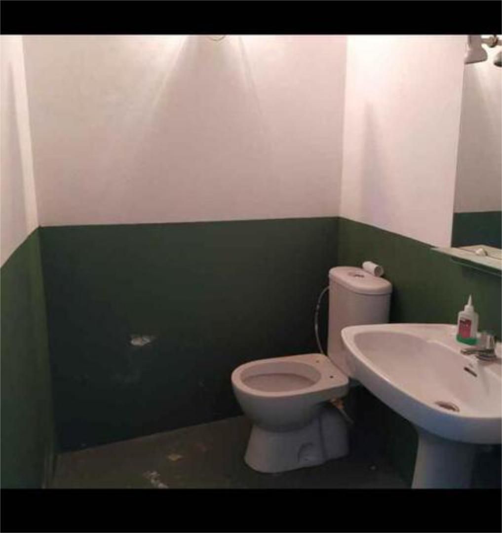 Bany de Garatge de lloguer en Encinasola