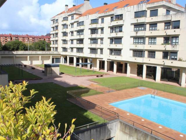 Piso en Alquiler en Calle del Concejo de Onís, 7 en Viesques