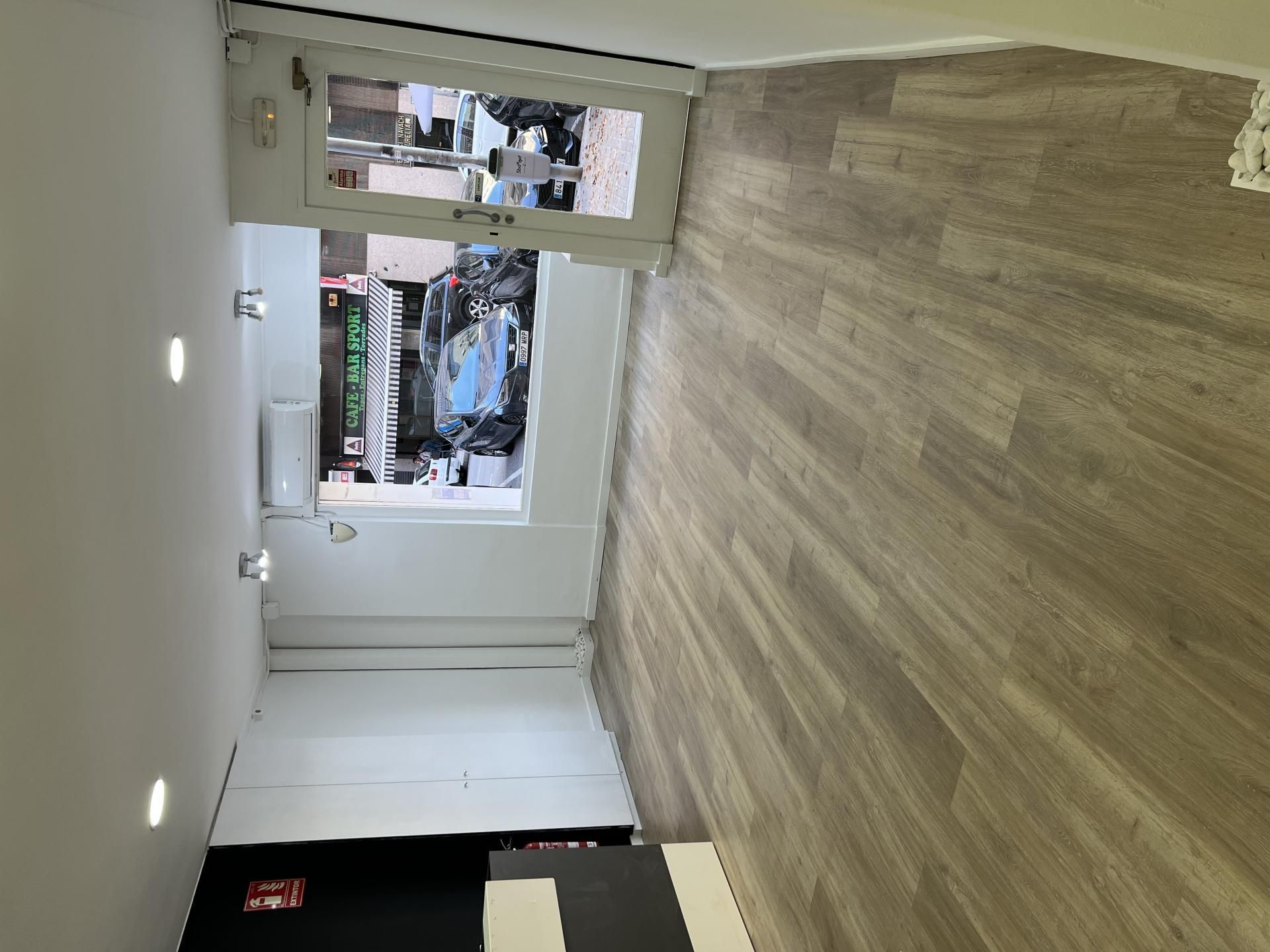 Local de lloguer a Via Aurèlia, Concòrdia Local de lloguer en Sabadell amb Aire condicionat