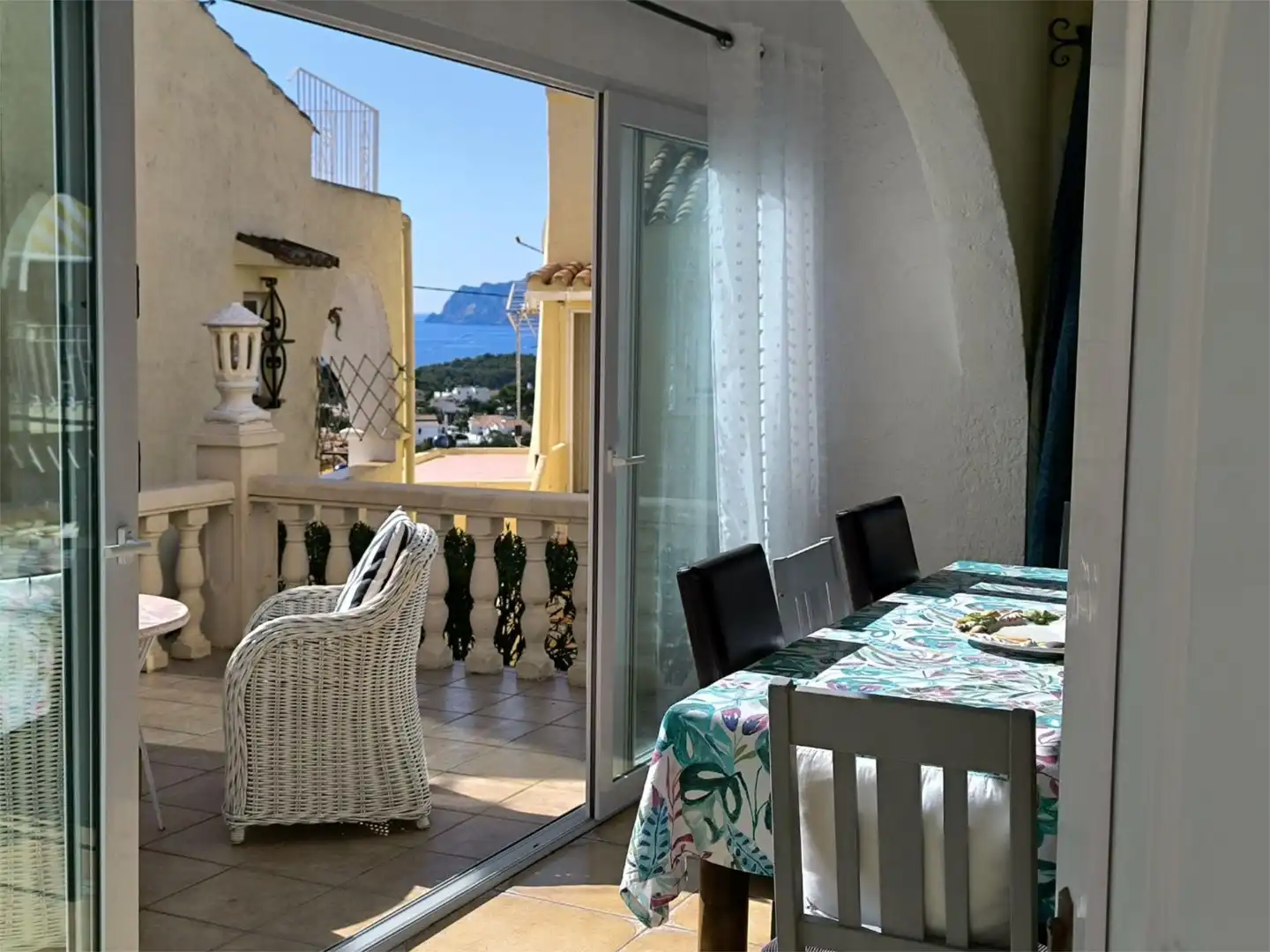 Bedroom of Detached homes for sale in  Zaragoza Capital  with Air Conditioner, Terrace and Swimming Pool