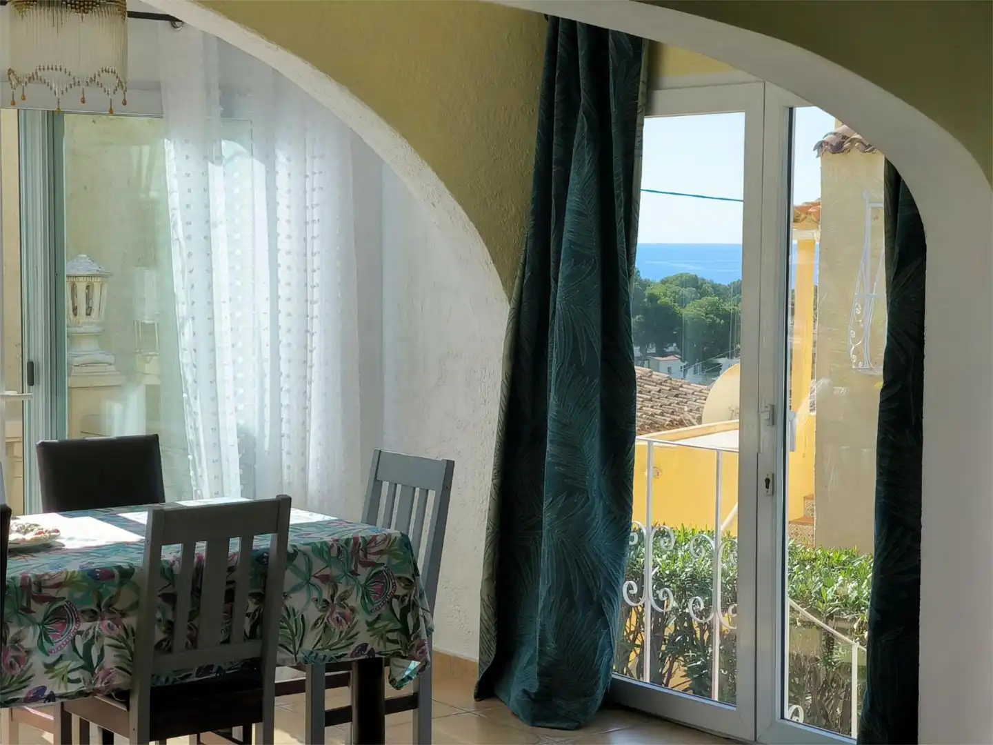 Detached homes for sale in  Zaragoza Capital  with Air Conditioner, Terrace and Swimming Pool