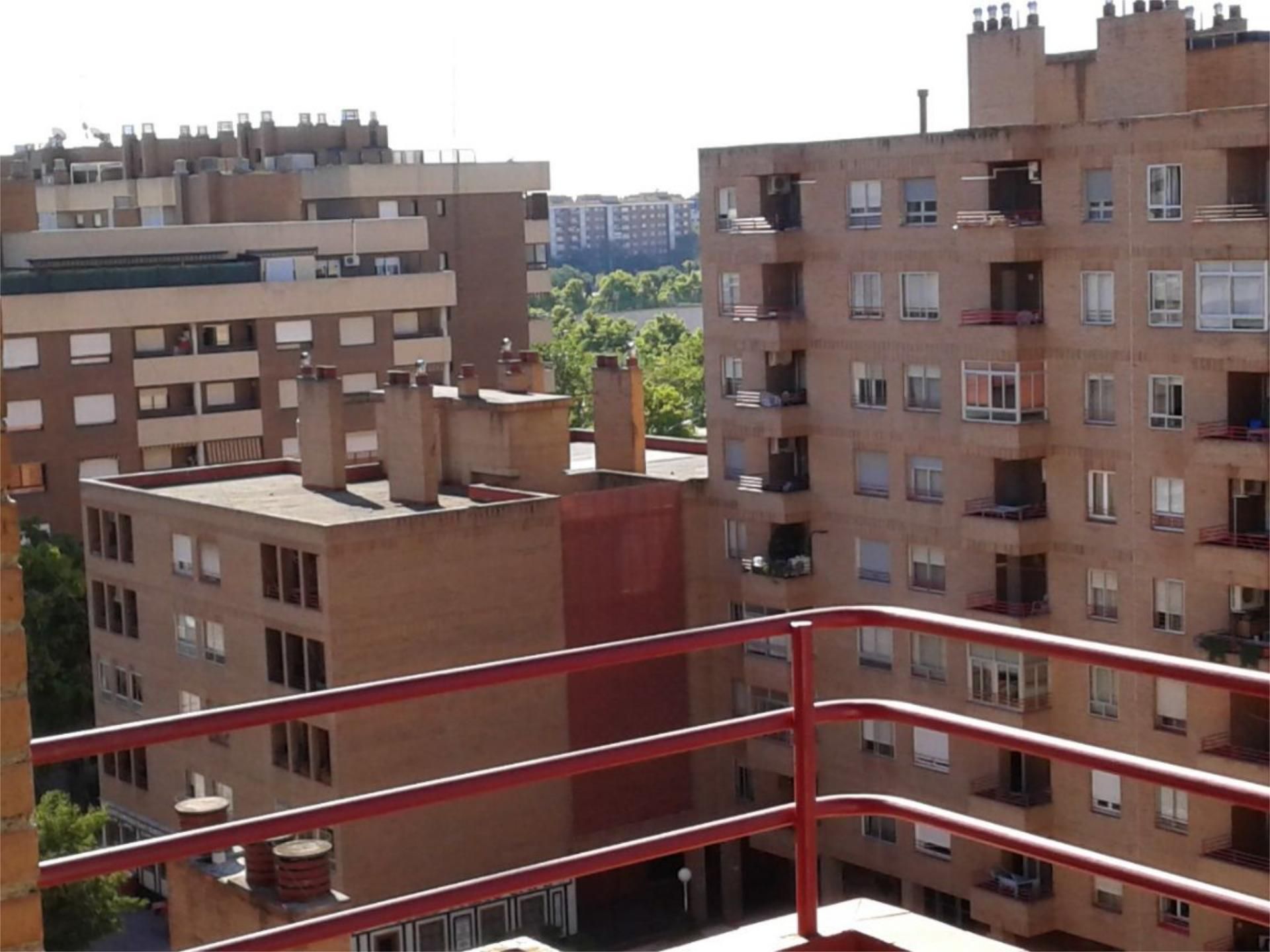 Piso de alquiler en Parque de los Cineastas