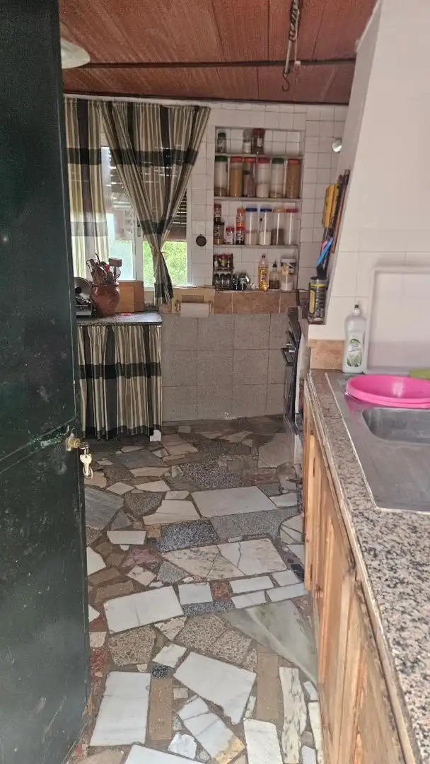 Houses for sale in Avenida de Cordoba, 153, Santa Maria de Trassierra Kitchen of Houses for sale in Córdoba with Air Conditioner, Private garden and Storage room
